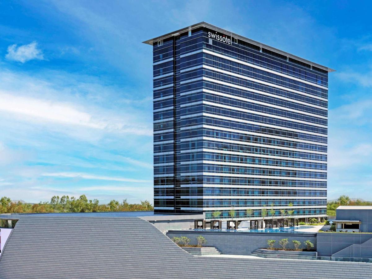 Swissotel Clark Philippines Clark Field Exterior photo